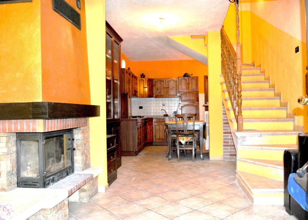casa indipendente in vendita a Chiusa di Pesio