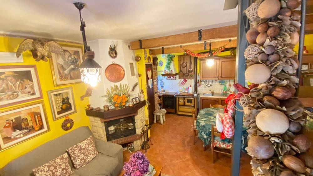 casa indipendente in vendita a Chiusa di Pesio in zona San Bartolomeo