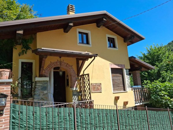 casa indipendente in vendita a Chiusa di Pesio in zona San Bartolomeo