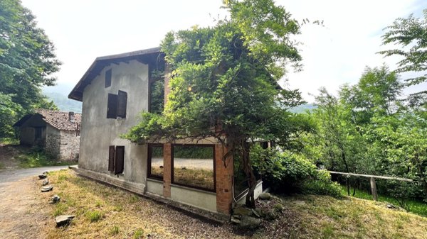 casa semindipendente in vendita a Chiusa di Pesio in zona Vigna