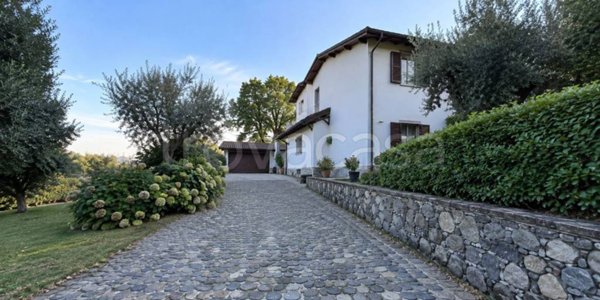 casa indipendente in vendita a Chiusa di Pesio in zona Vigna