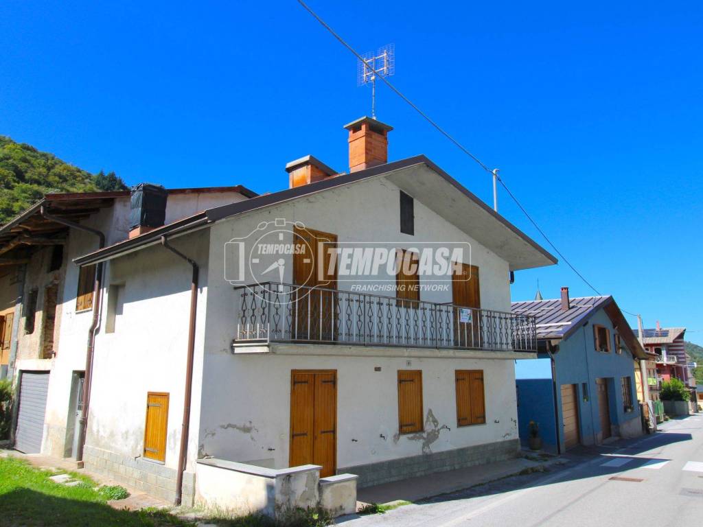 casa indipendente in vendita a Chiusa di Pesio in zona San Bartolomeo