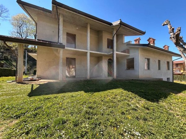 casa indipendente in vendita a Chiusa di Pesio