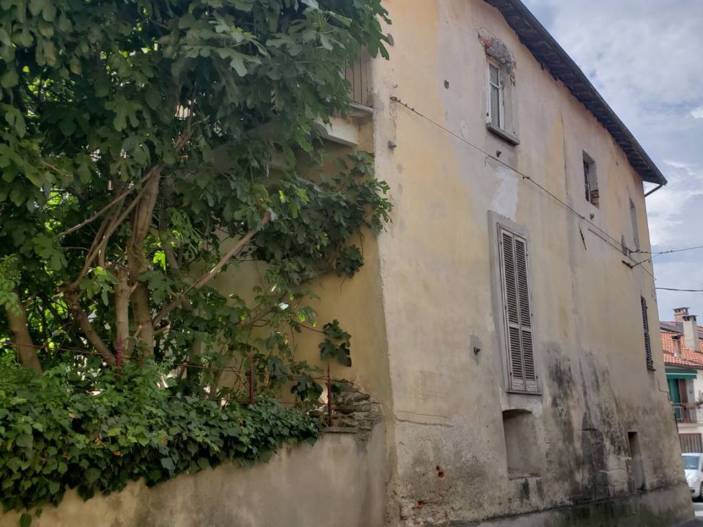 intera palazzina in vendita a Chiusa di Pesio