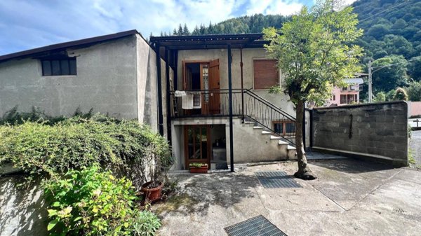 casa indipendente in vendita a Chiusa di Pesio in zona San Bartolomeo