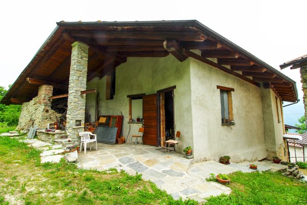 casa indipendente in vendita a Chiusa di Pesio