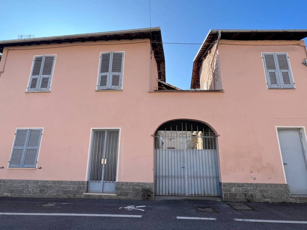 casa indipendente in vendita a Chiusa di Pesio