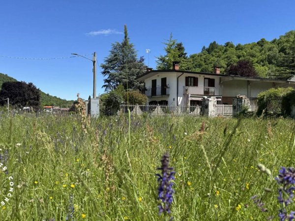 casa indipendente in vendita a Chiusa di Pesio in zona Vigna