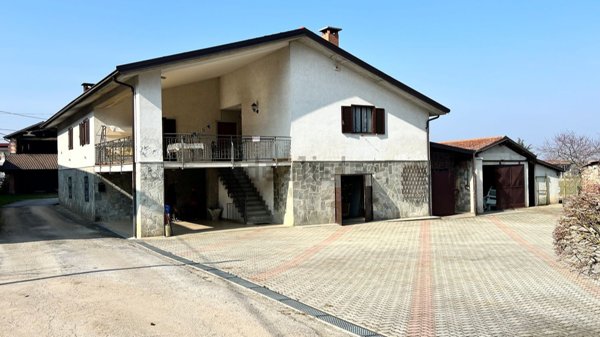 casa indipendente in vendita a Chiusa di Pesio in zona Vigna