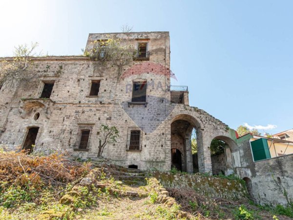 intera palazzina in vendita a Pagani