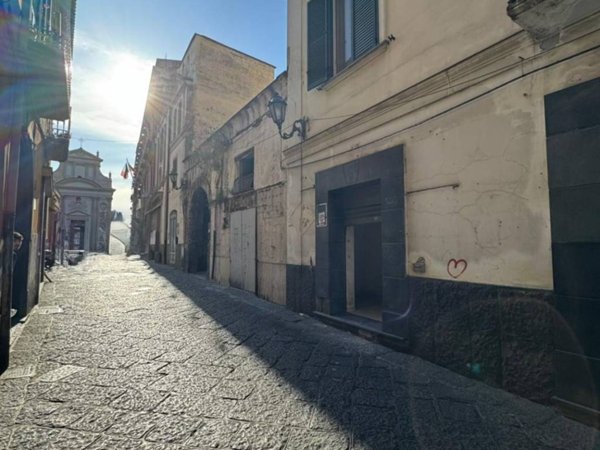 negozio in vendita a Pagani