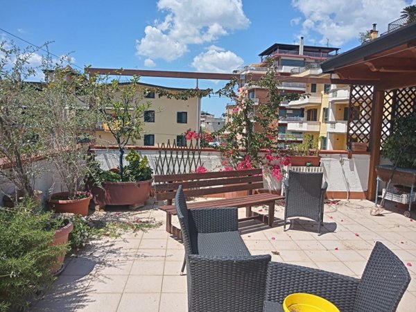 casa indipendente in vendita a Pagani