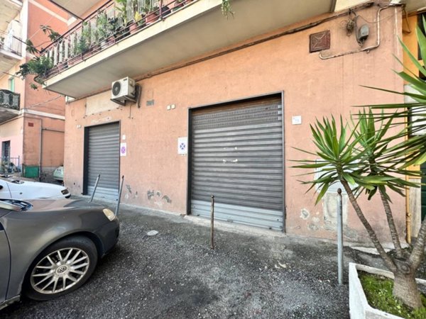 negozio in vendita a Pagani