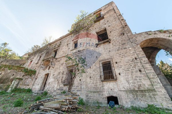 casale in vendita a Pagani