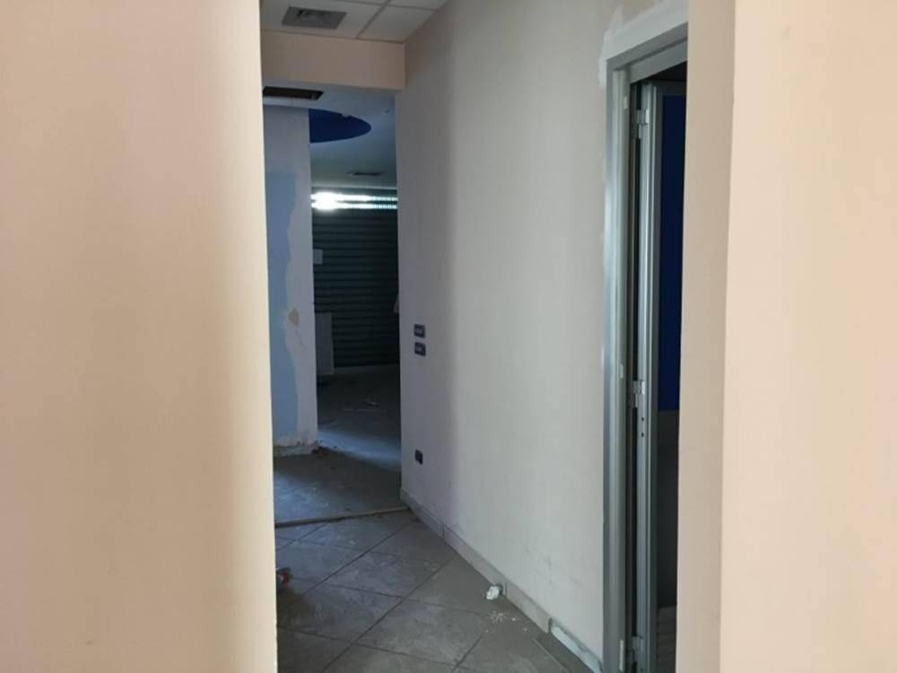 negozio in vendita a Pagani