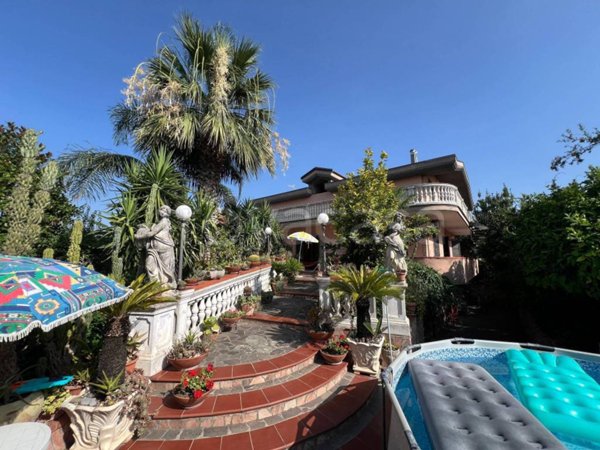 casa indipendente in vendita a Pagani