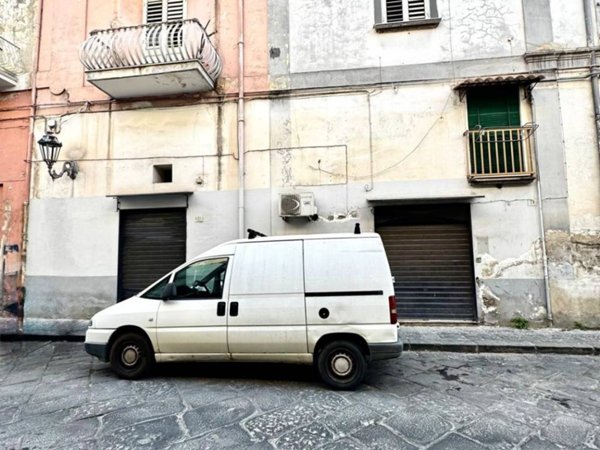 negozio in vendita a Pagani