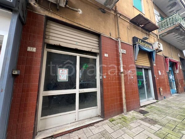 negozio in vendita a Pagani