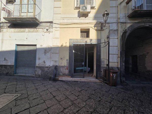 negozio in vendita a Pagani
