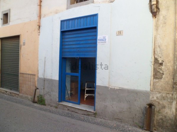 negozio in vendita a Pagani