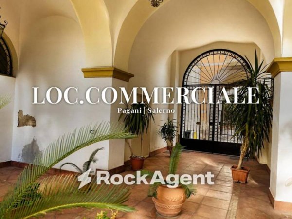 locale commerciale in vendita a Pagani