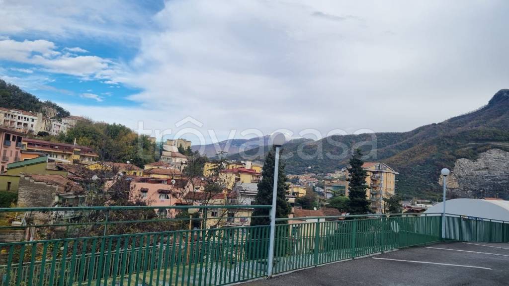 negozio in vendita a Pellezzano