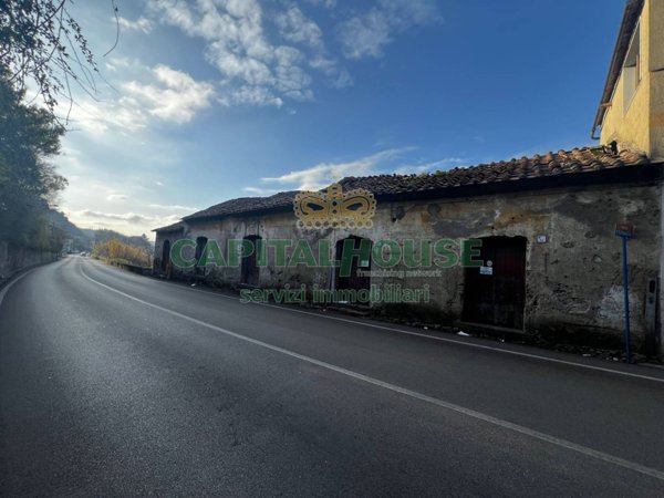 casale in vendita a Pellezzano