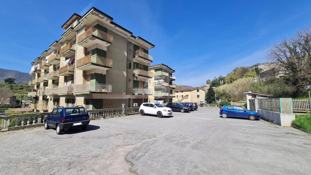 appartamento in vendita a Pellezzano in zona Cologna