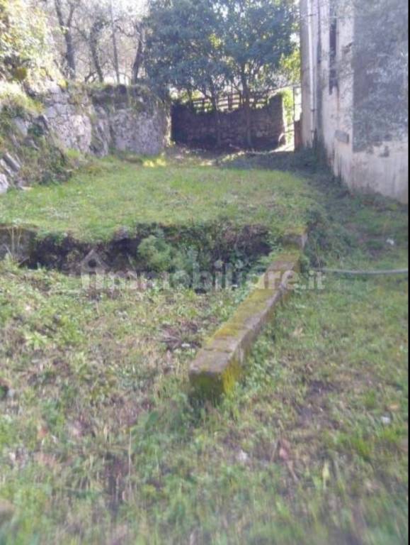 casa indipendente in vendita a Pellezzano