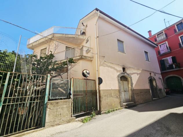 casa indipendente in vendita a Pellezzano