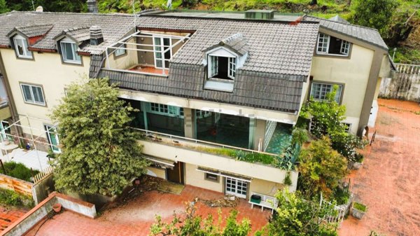 casa indipendente in vendita a Pellezzano
