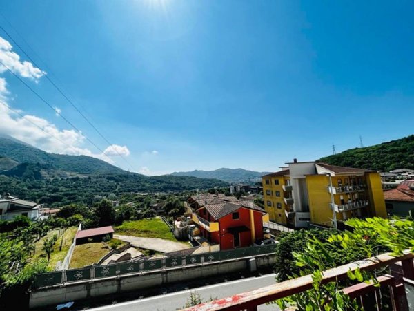 appartamento in vendita a Pellezzano in zona Cologna