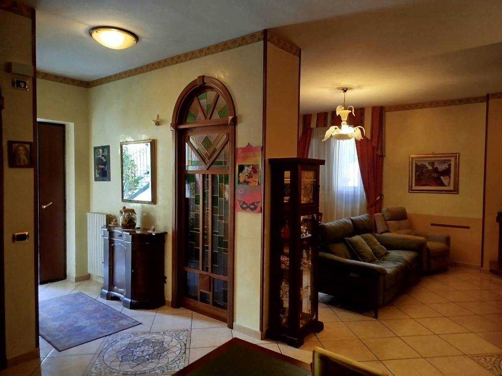 appartamento in vendita a Pellezzano in zona Capriglia