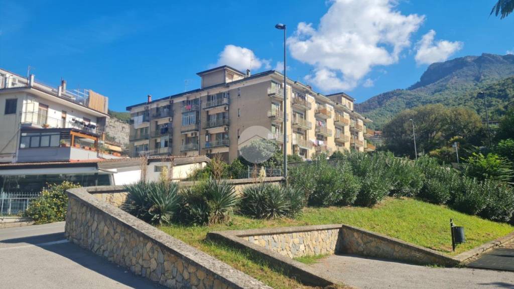 appartamento in vendita a Pellezzano in zona Cologna