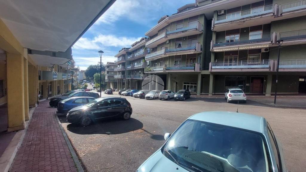 negozio in vendita a Pellezzano