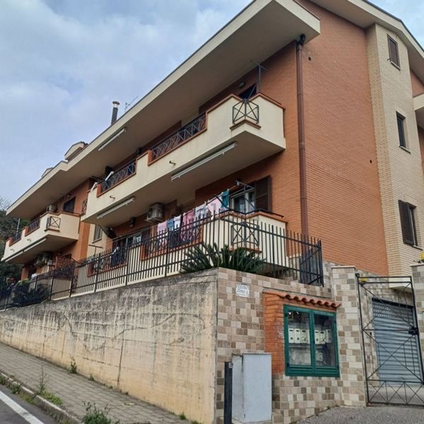 appartamento in vendita a Pellezzano in zona Cologna