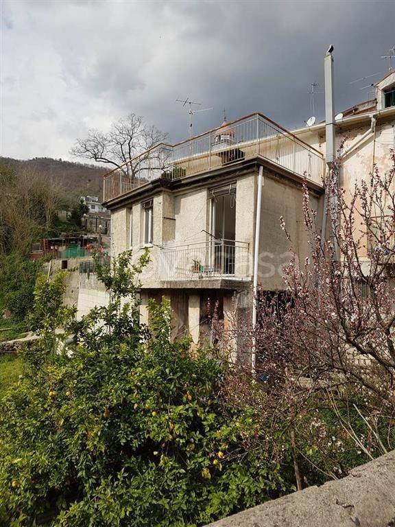 casa indipendente in vendita a Pellezzano
