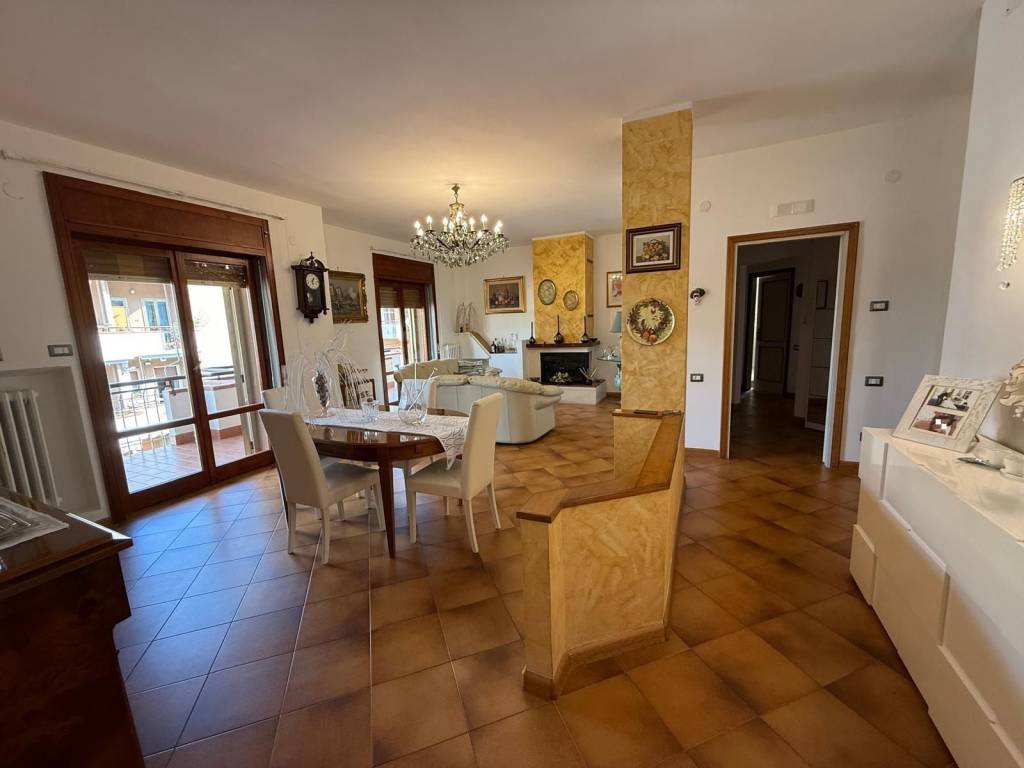 appartamento in vendita a Pellezzano in zona Cologna