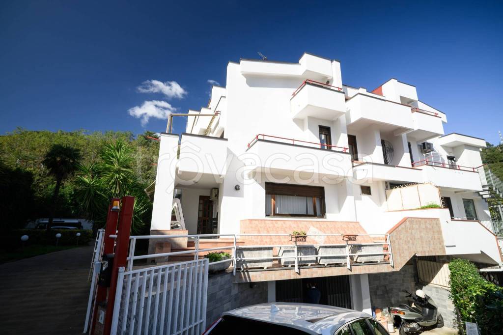 casa indipendente in vendita a Pellezzano