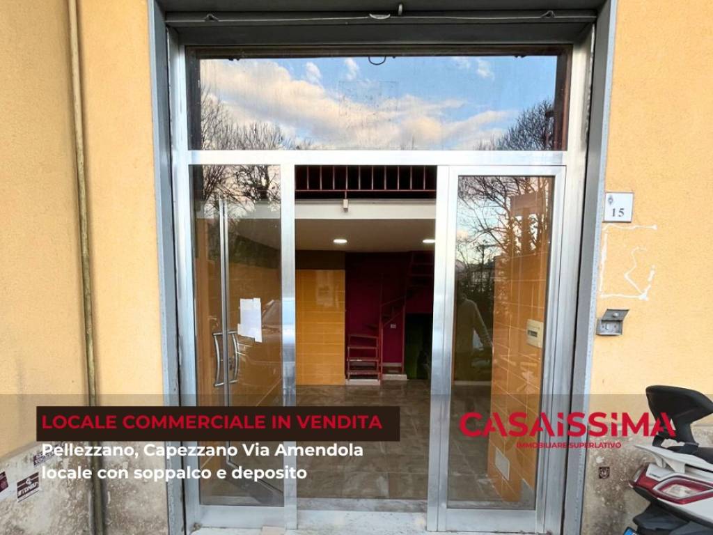 negozio in vendita a Pellezzano in zona Cologna