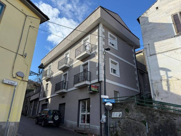 appartamento in vendita a Pellezzano in zona Capriglia