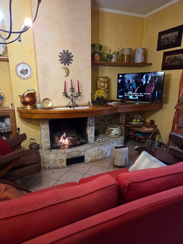 casa indipendente in vendita a Pellezzano