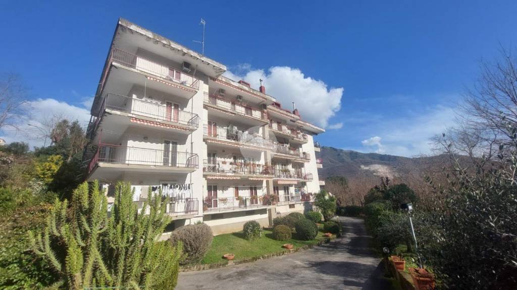 appartamento in vendita a Pellezzano in zona Coperchia