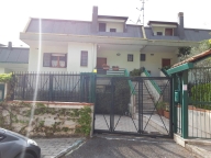 casa indipendente in vendita a Pellezzano in zona Cologna