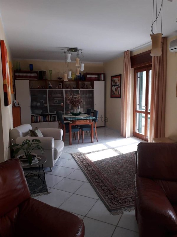 casa indipendente in vendita a Pellezzano in zona Cologna