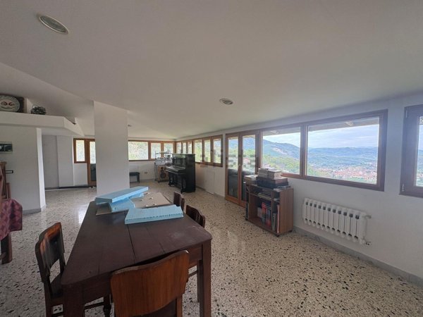 casa indipendente in vendita a Pellezzano