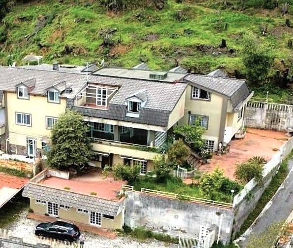 casa indipendente in vendita a Pellezzano in zona Cologna