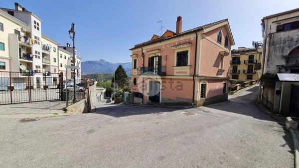 appartamento in vendita a Pellezzano in zona Capriglia