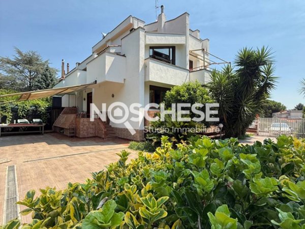 casa indipendente in vendita a Pellezzano