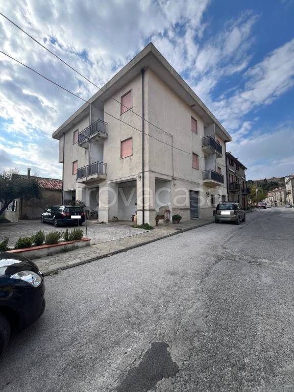 negozio in vendita a Perdifumo in zona Mercato Cilento